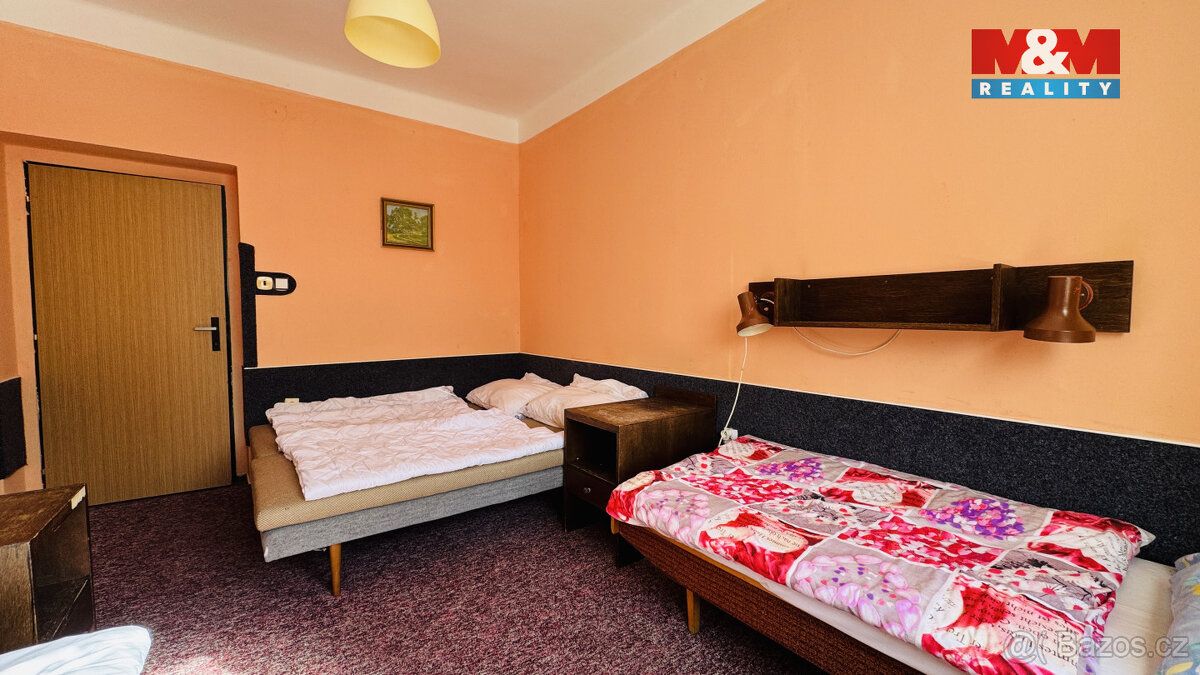 Nabízíme k pronájmu ubytovací objekt Penzion Prvosenka ve vy