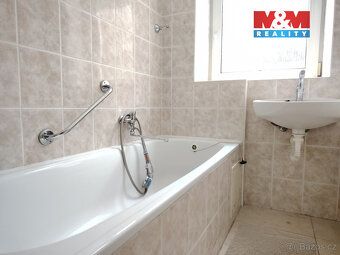 Nabízíme k prodeji prostorný byt 4+1 o užitné ploše 120 m², 