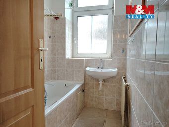 Nabízíme k prodeji prostorný byt 4+1 o užitné ploše 120 m², 
