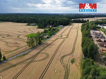 Nabízíme k prodeji rozlehlé pole o rozloze 18 917 m² v katas