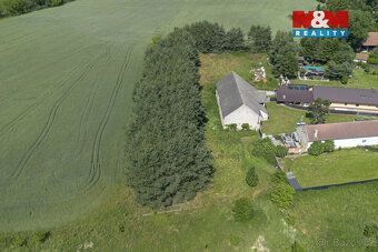 Nabízíme k prodeji pozemek o výměře 1959 m², který se nacház