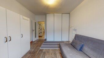 Exkluzivně Vám nabízíme ke koupi prostornou bytovou jednotku