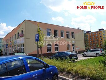 Při podpisu smlouvy 2 x 14.000,-+9500,- odměna pro RK + náje
