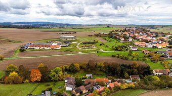 Nabízíme k prodeji rozlehlý areál o celkové výměře 42 888 m²