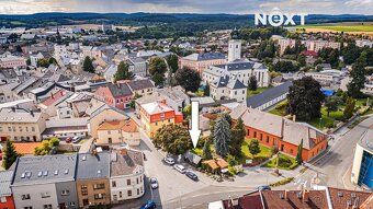 Dovolujeme si Vám nabídnout obchodní stánek 22m2 na ulici 28