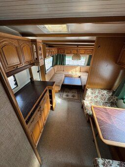 Dlouhodobě pronajmu velký celoroční karavan,cca 7,5x2,5 m pl