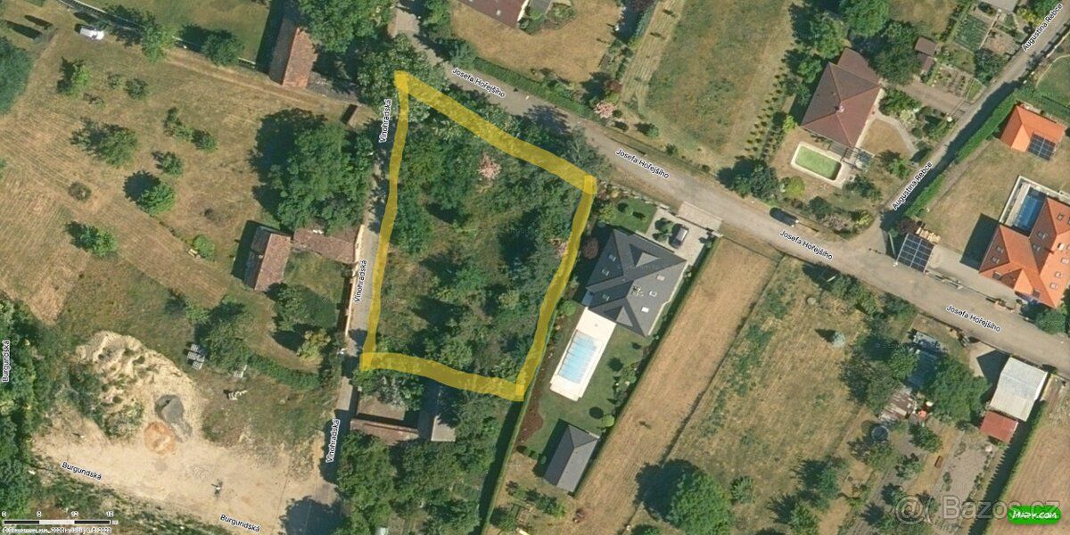 Dlouhodobě pronajmu zahradu (sad) v ul. Vinohradská. Voda na