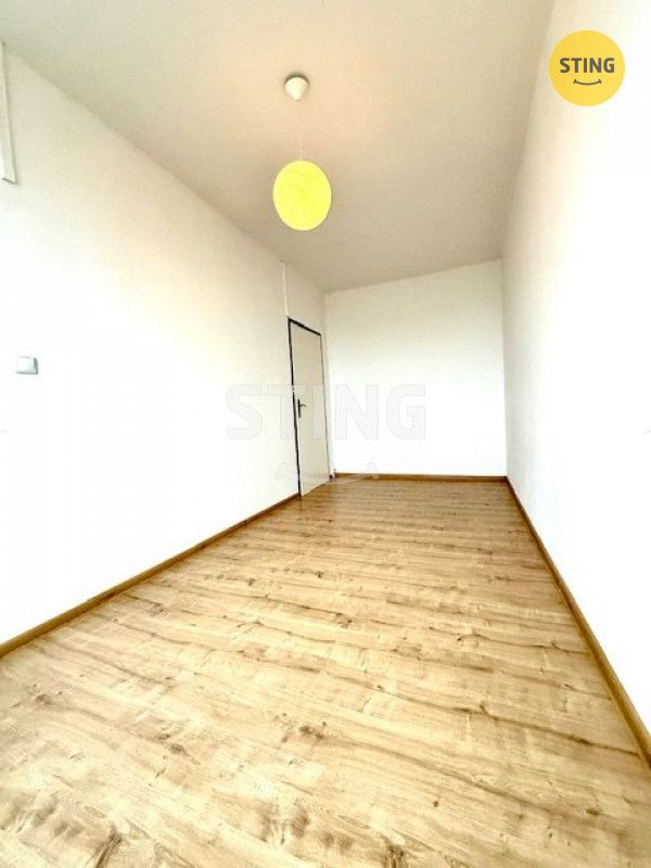 Nabízíme k pronájmu byt o dispozici 2+1 s užitnou plochou 44