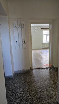 Nabízíme pronájem velkého bytu 1+1, 60m2 v Opavě na ul. U Fo
