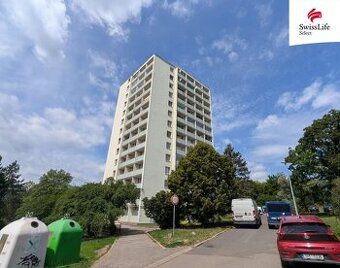 Dobrý den,
mám vážný zájem o byt 3+1 nebo 4+1 s balkonem v o