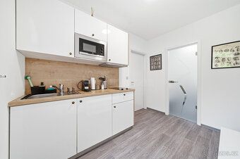 Nabízíme k prodeji kompletně vybavený investiční apartmán č.