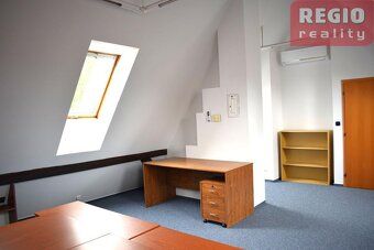 Nabízíme k pronajmu kancelář o velikosti 43,3m2 ve 4.nadzemn