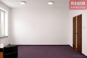 Nabízíme k pronajmu kancelář o velikosti 43,3m2 ve 4.nadzemn