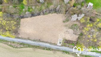Nabízíme k prodeji pozemky o celkové výměře 5 062 m², nacház