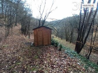 We offer for sale land of total area 52,963 m² on the edge of Vsetín in the local part called Ohrada.