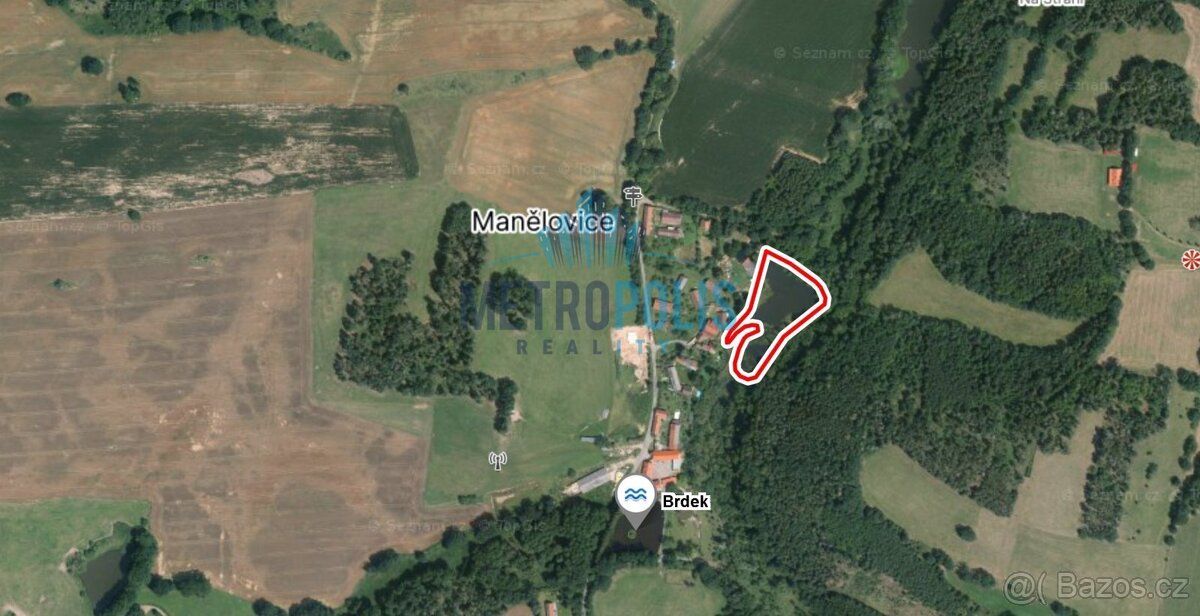 Prodej rybníku v obci Manělovice o celkové výměře 21.869m2. 