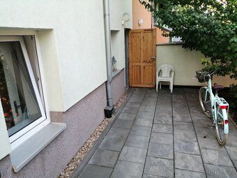 Nabízíme k pronájmu klidný, slunný byt 1+1 v Řečkovicích, ul
