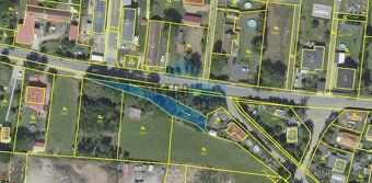 Nabízíme k prodeji pozemek o výměře 452 m² v obci Babice, na