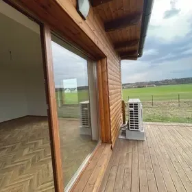 Nabízíme k prodeji půlku rodinného domku 4+kk v obci Němčice