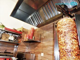 Nabízíme k pronájmu stánek rychlého občerstvení 8 m2 přímo v