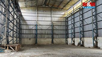 Nabízíme k pronájmu prostorný sklad o užitné ploše 10 71 m²,