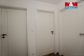 Nabízíme k prodeji novostavbu řadového rodinného domu v klid