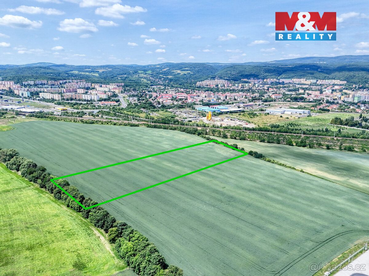 Nabízíme k prodeji rozlehlé provozní plochy o výměře 53 459 