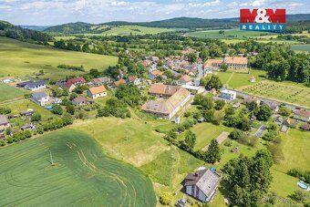 Nabízíme k prodeji atraktivní pozemek o rozloze 4041 m², ide