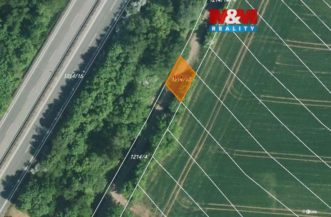 Prodej pozemku o výměře 60 m2 v katastru obce Drysice. Jedná