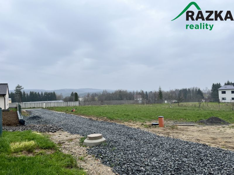 Nabízím k prodeji stavební pozemek o výměře 1191 m2 ve Velké