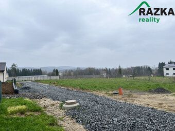 Nabízím k prodeji stavební pozemek o výměře 1191 m2 ve Velké
