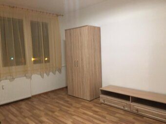 Nabízím pronájem bytu s balkonem v ulici Nerudova, České Bud