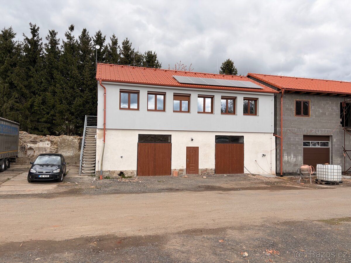 Nabízíme k pronájmu volné plochy a nebytové prostory v objek