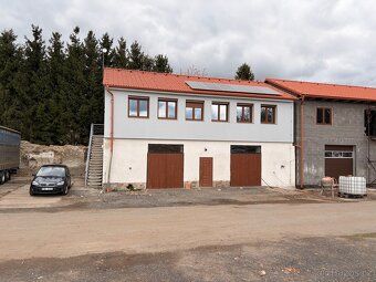 Nabízíme k pronájmu volné plochy a nebytové prostory v objek