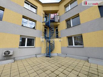 ​Nabízím k prodeji zrekonstruovaný a plně vybavený byt o dis