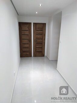 Ve výhradním zastoupení majitele Vám nabízíme k pronájmu pěk