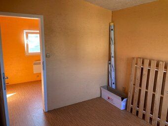 Nabízím k prodeji mobilheim o rozměrech 3 × 6 m, který proše