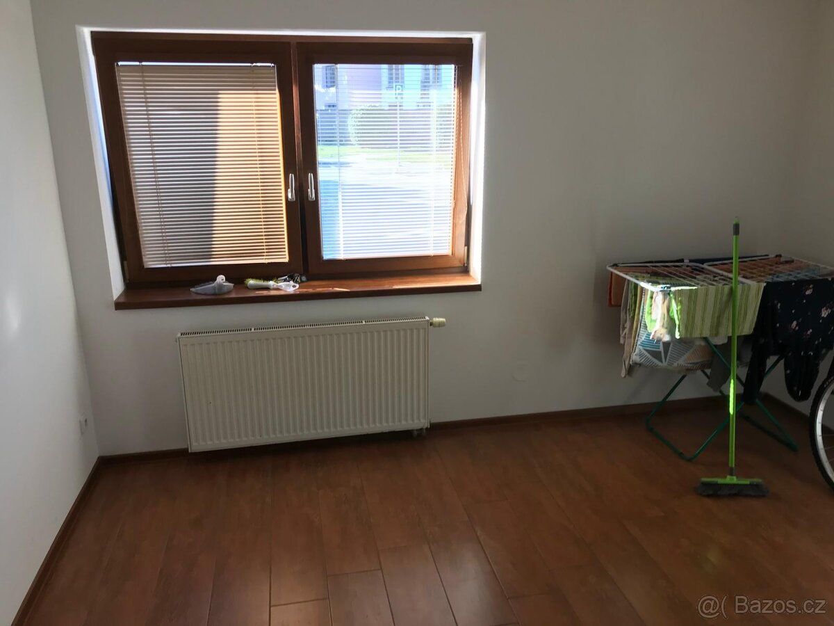 Pronajmu byt v Třeboni, 24 m2, cena 9000,- měsíčně včetně en