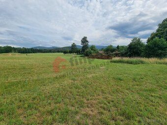 Nabízíme k prodeji stavební pozemek 1489 m2 v obci Černá Vod