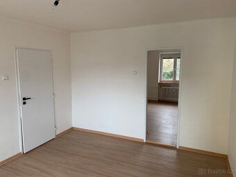 Nabízíme k prodeji prostorný byt 3+1 v osobním vlastnictví b