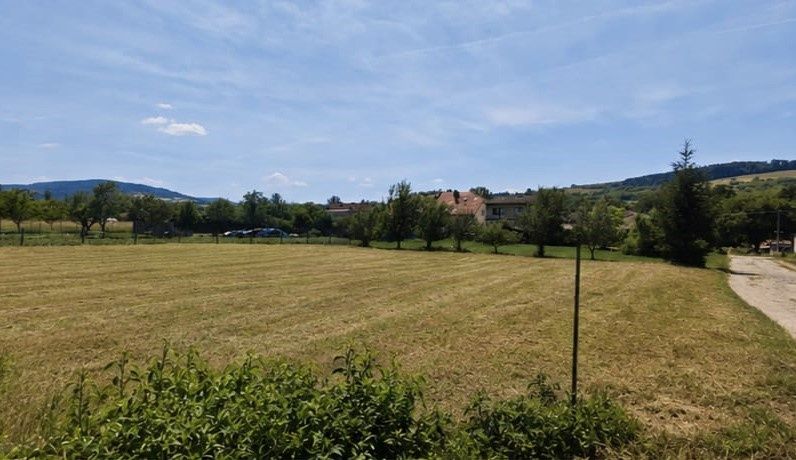 Hledáte místo pro svůj vysněný domov v klidném prostředí pří
