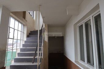 Продається ексклюзивно будинок загальною корисною площею 148 м² разом із квартирою 4+1 та гаражем на земельній…