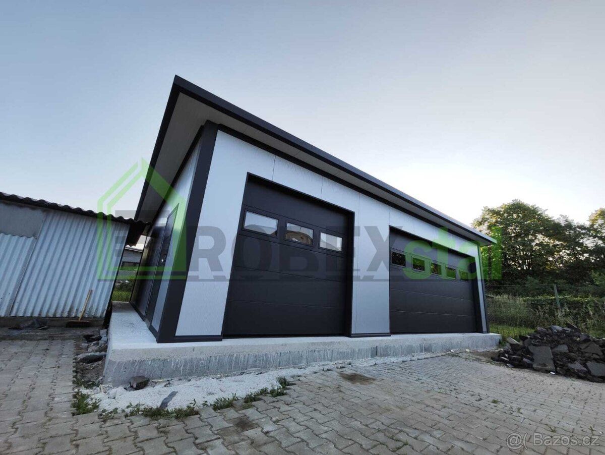 Hala / sklad / dílna o rozměrech 10x7 m
Opláštění stěnSendvi