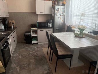 Nabízím k prodeji prostorný byt 2+1 o celkové ploše 61 m. By