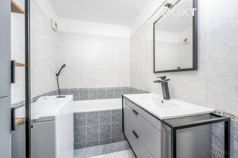 Prodej bytu 4+1 s lodžií, 87 m2, Praha 8 - Bohnice, ulice Fe