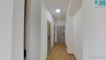 Ev.č. 02089 Hledáte moderní a světlé bydlení v klidné lokali