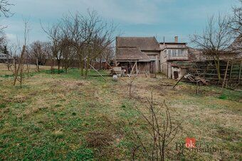 Stavební pozemek 1 114 m² s původní zástavbou – snížení ceny