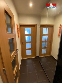 Zprostředkujeme pronájem bytu 1+kk o velikosti 30m² se zaskl