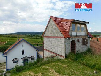 Prodej unikátního vinného sklepa s apartmány v Moravanech u 