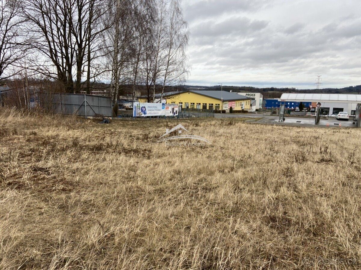Nabízíme Vám k pronájmu pěkný pozemek o výměře 1.000m2 (možn